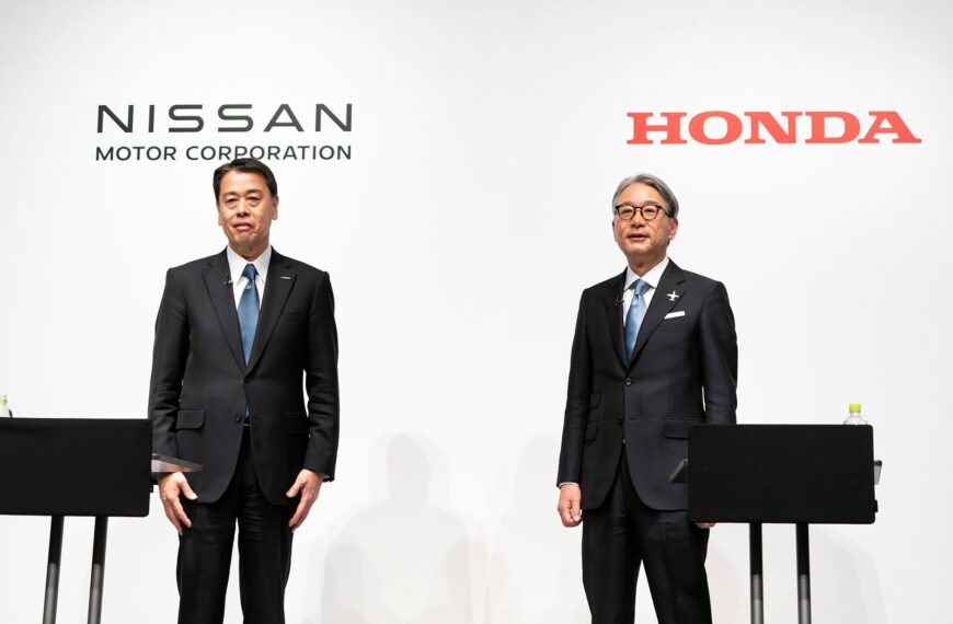 Honda and Nissan merger talks signal a potential industry-shaking collaboration.